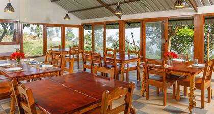 DEVASHOLA HOMESTAY