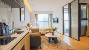 Rom – executive