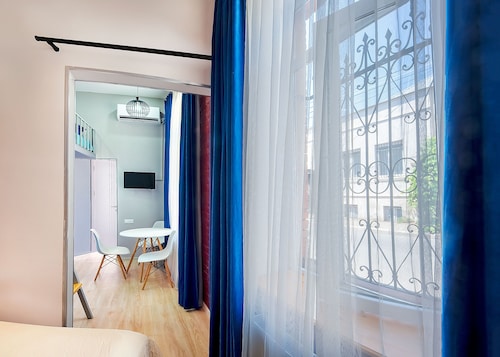 H&B apartments Sartichala