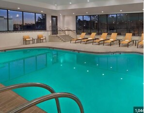 2 outdoor pools