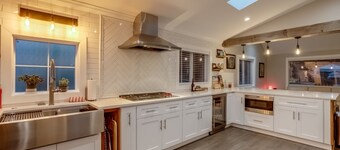 Hidden Gem * 3 Beds Near Golden