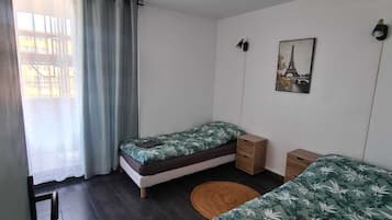 3 chambres, fer et planche Ă  repasser, Wi-Fi gratuit, draps fournis