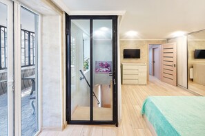 Apartment | 2 bedrooms, blackout curtains, iron/ironing board, free WiFi - H&B apartments Agmashenebeli II (Tbilisi)