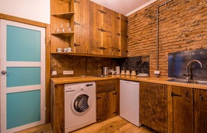 Apartment | Private kitchen - H&B apartments Zurab Zhvania (Tbilisi)