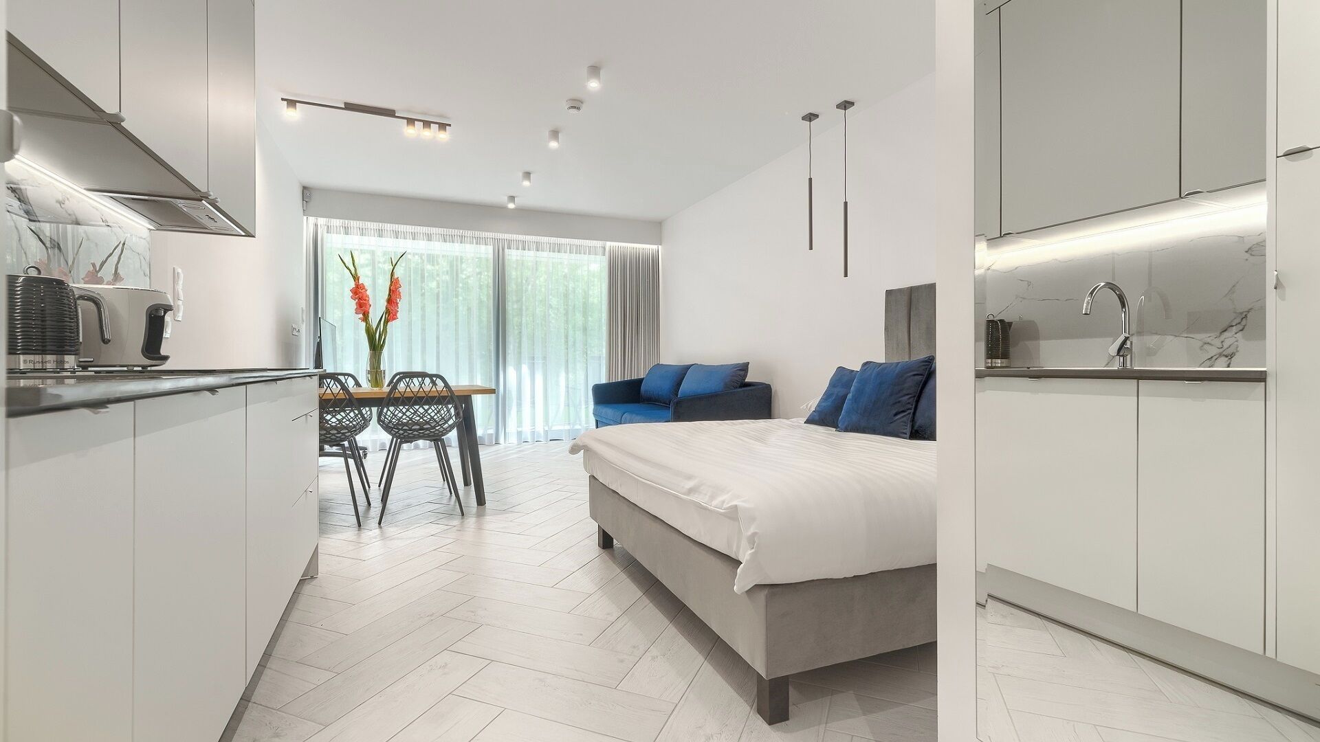 Studio (9) | Khu phòng khách | TV màn hình phẳng 