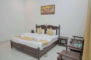 Deluxe Double Room - Akshay valley Hotel & Restro (Udaipur)