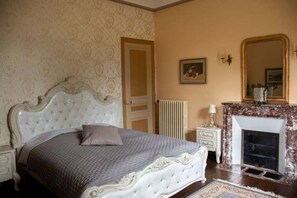 7 Schlafzimmer, Bügeleisen/Bügelbrett, Reisekinderbett, WLAN
