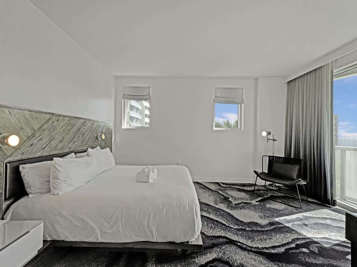 2 habitaciones, tabla de planchar con plancha, cuna de viaje y wifi 