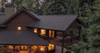 A True Tamarack Ski Lodge for Groups Who Stay Together