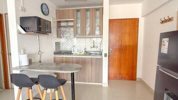 Apartamento exclusivo | 1 dormitorio, escritorio, tabla de planchar con plancha y wifi gratis