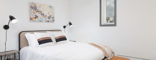 Downtown+Art+Music+Cozy Vibes+Min2Beach+Walkable