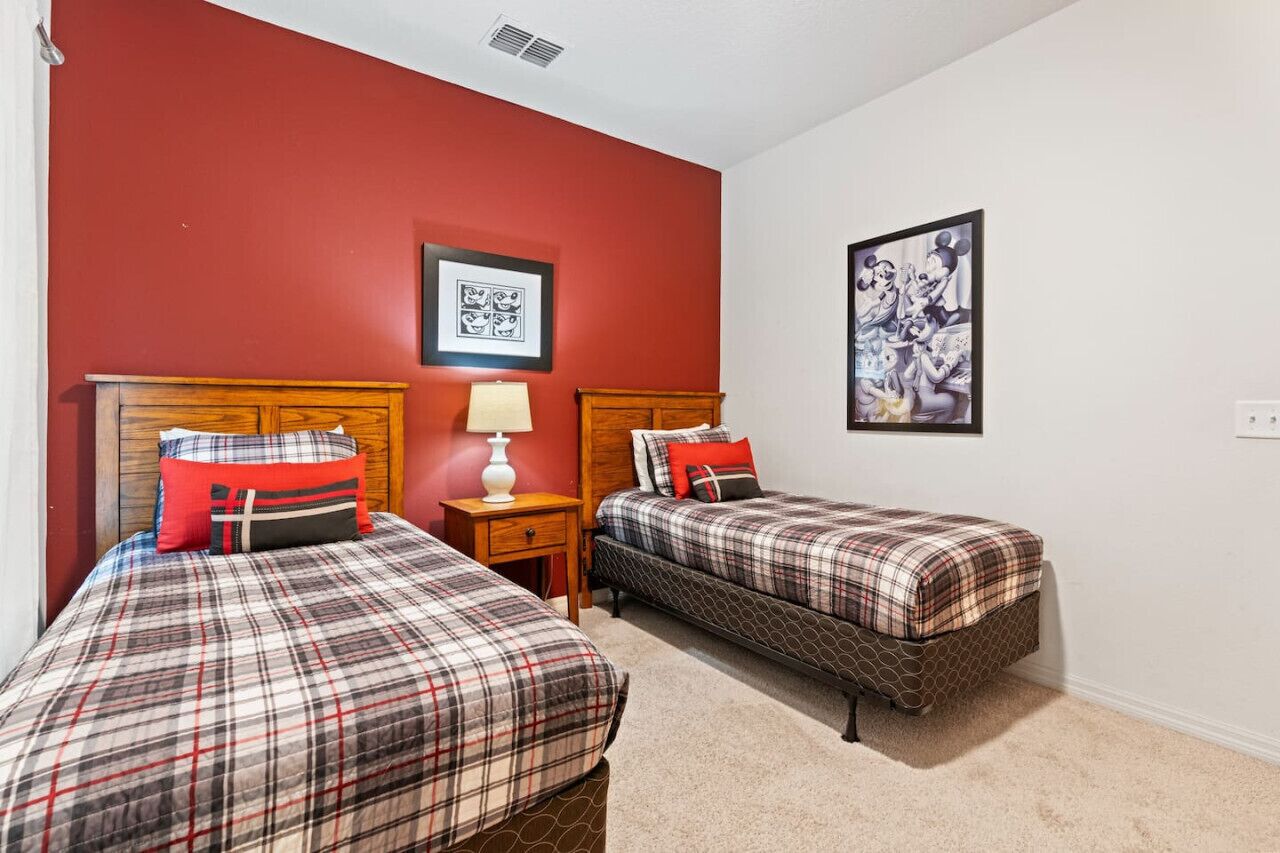 4 slaapkamers, een strijkplank/strijkijzer, reisbedje, wifi