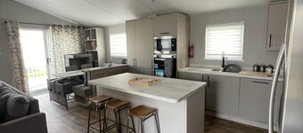 Luxury 2-bed Lodge, Sleeps 6 in Camber Sands