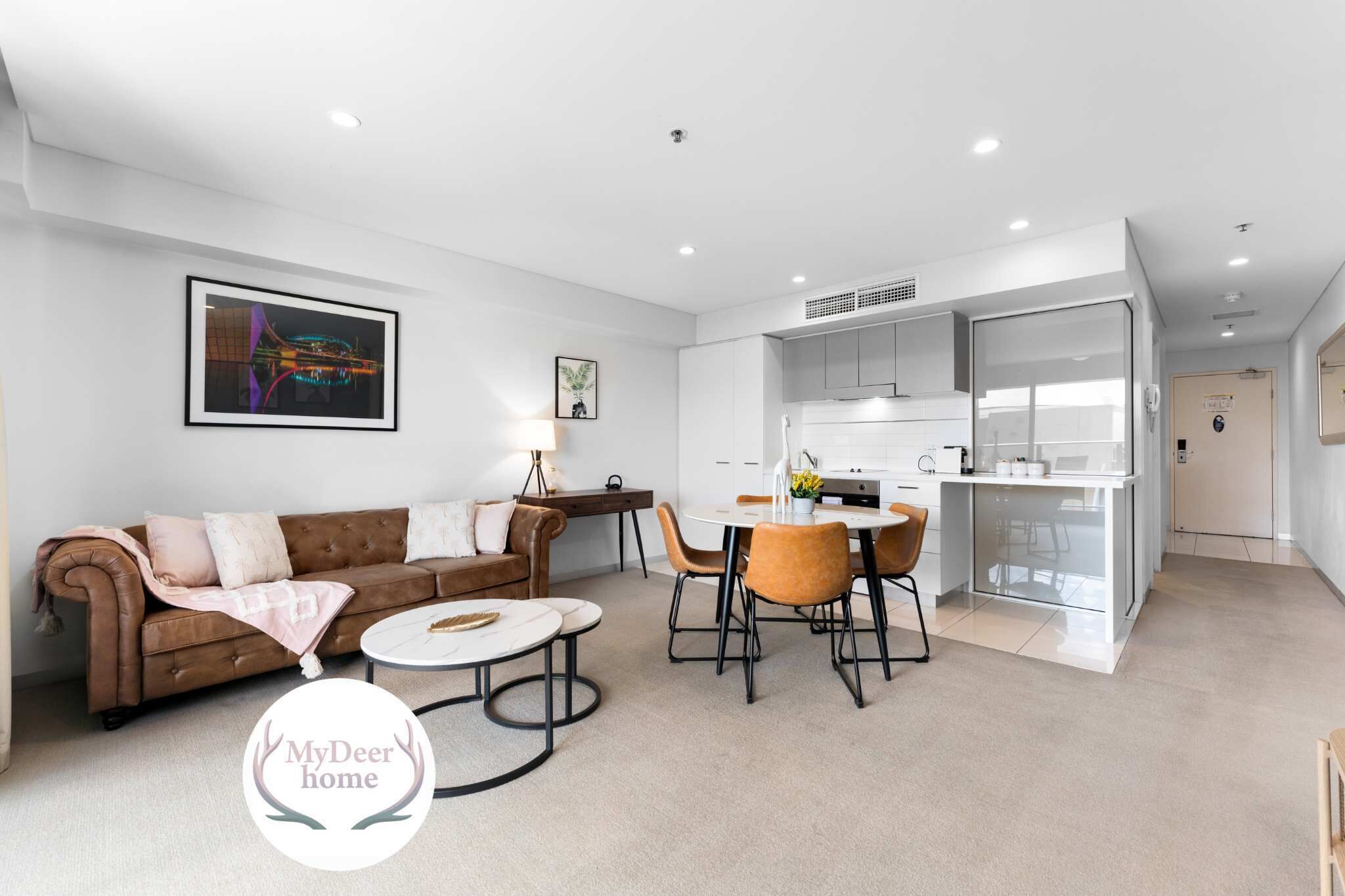 Televisión y oficina 