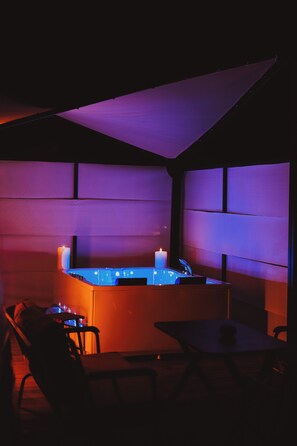 Premium Tent, Hot Tub | Terrace/patio