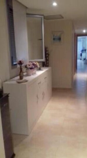 Interior - Edificio Atlanta (Peníscola)