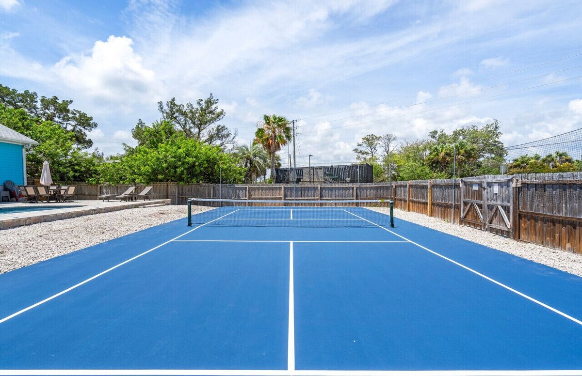 Photo 5 of Close to beach, heated pool,pet friendly, pickleball