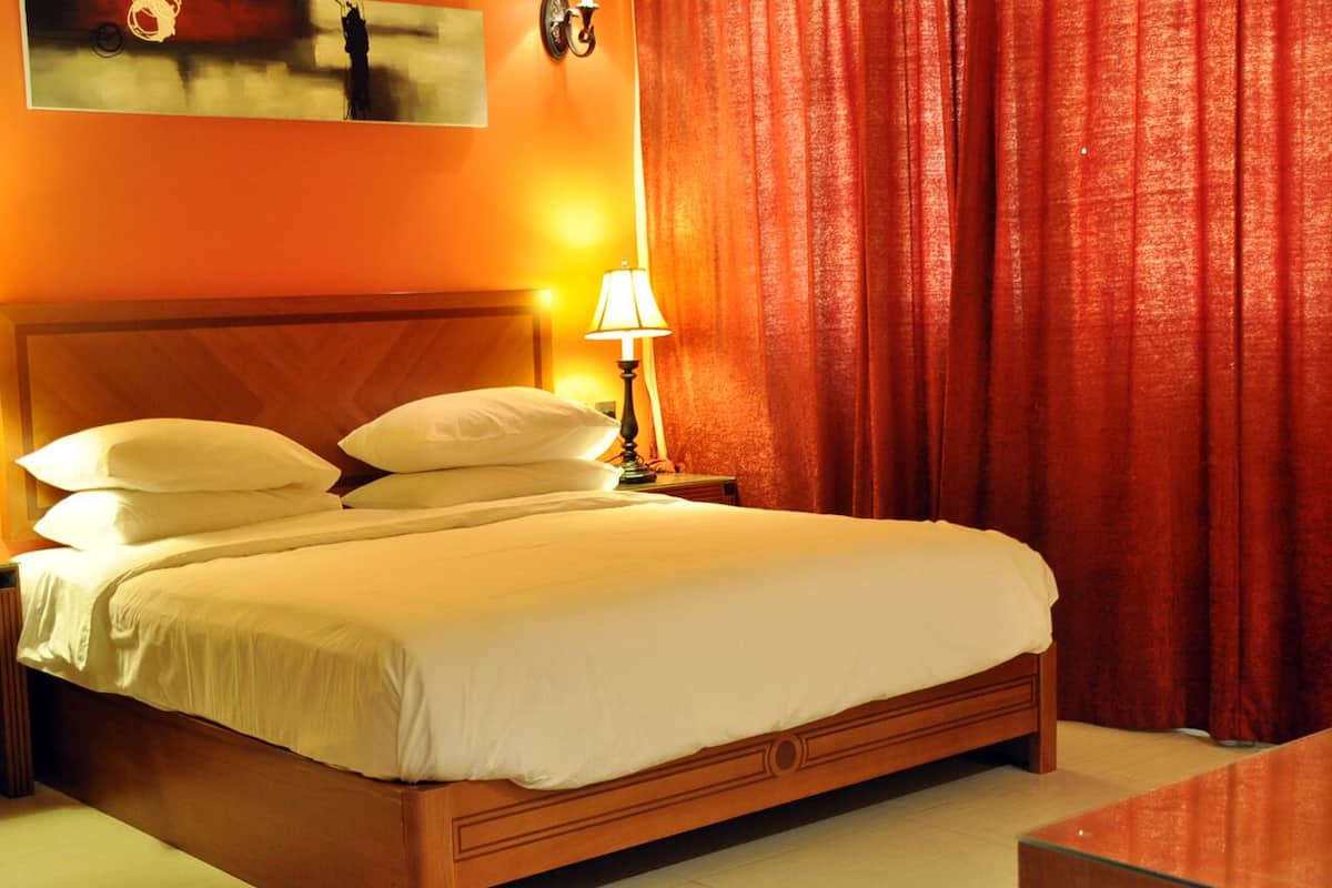 Standard Room | 1 bedroom, iron/ironing board, free WiFi