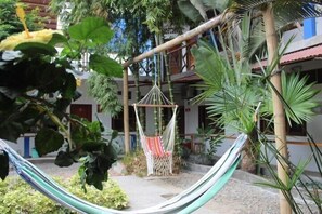 24-cm TV with cable channels