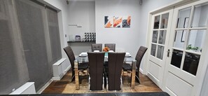 تناول الطعام