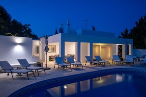 Outdoor pool, a heated pool - 5 bedroom detached villa with private pool and maid service, Carvoeiro
 (Carvoeiro)