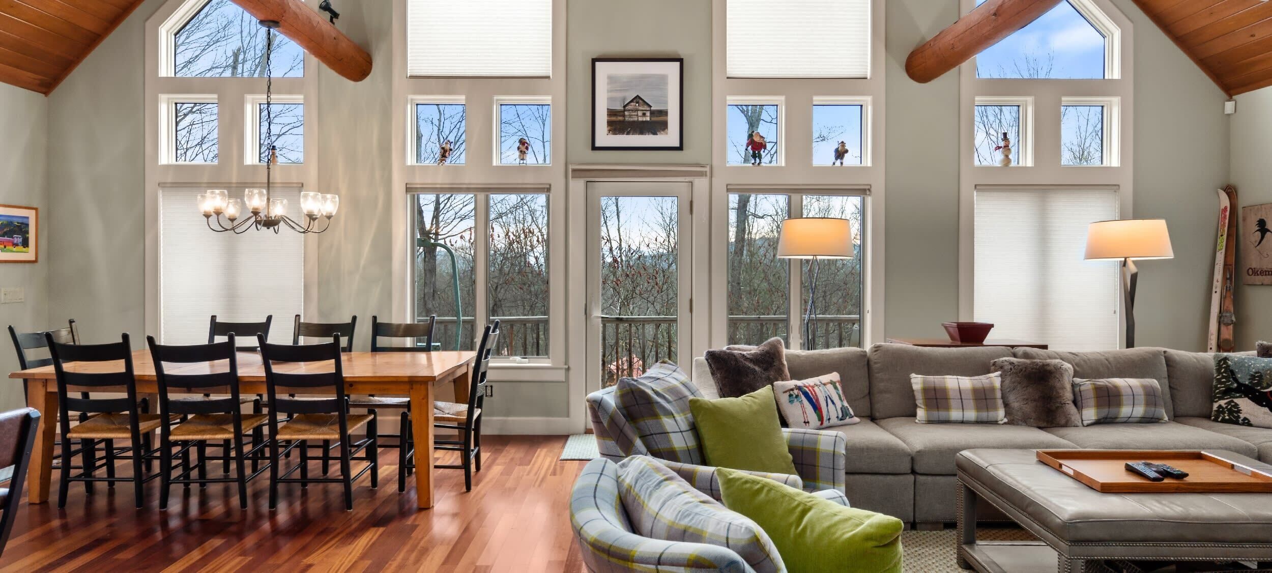 TV, fireplace, offices