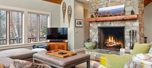 TV, fireplace, offices - Mountainside 4-BR Chalet 2-min to Okemo (Ludlow)