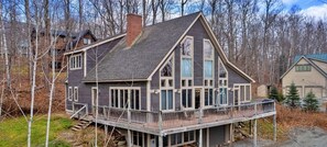 Exterior - Mountainside 4-BR Chalet 2-min to Okemo (Ludlow)
