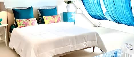 Double Room | Individually decorated, individually furnished, free WiFi, bed sheets