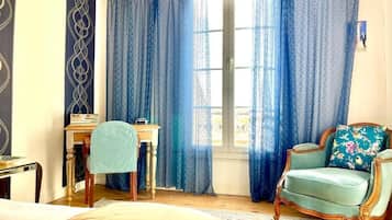 Phòng đôi | Trang trí khác biệt, trang bị nội thất với thiết kế riêng biệt
