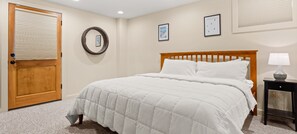 5 chambres, fer et planche à repasser, lit parapluie, Wi-Fi