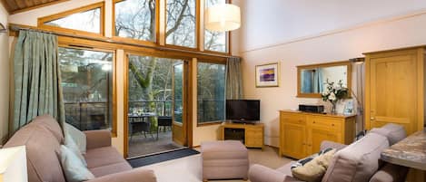 Alpehytte – signature | Oppholdsområde | TV