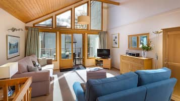 Family Chalet | Living area | TV