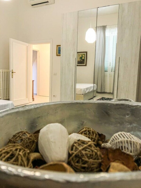 1 camera, Wi-Fi gratuito, lenzuola