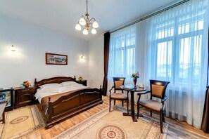 Premium bedding, Select Comfort beds, in-room safe