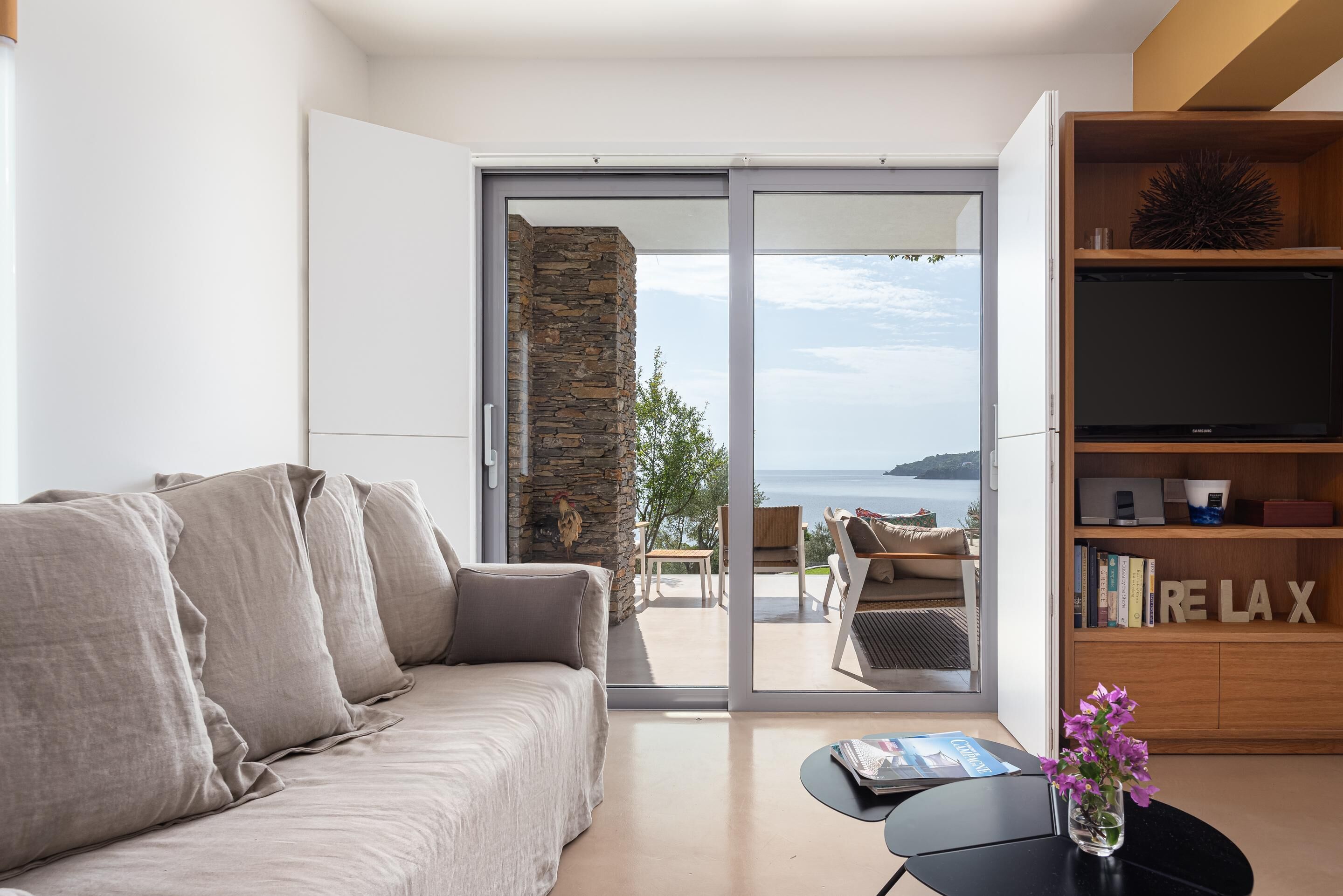 Luxury Villa | Living area | 43-inch Smart TV with cable channels, fireplace, Netflix