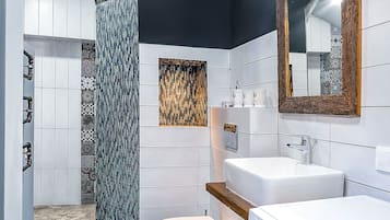 Apartment | Bathroom