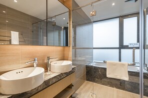 Bathroom - GTC Skyline Apartments by YourHost (Nairobi)