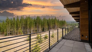 Condo, 3 Bedrooms | Exterior