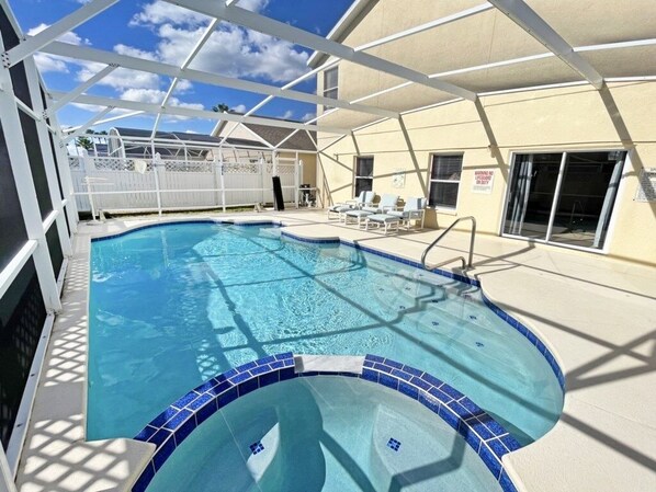 Ferienhaus, 5 Schlafzimmer | Pool | Beheizter Pool