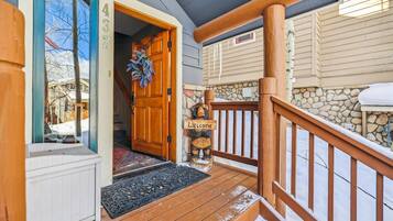 Townhome, 4 Bedrooms | Exterior detail