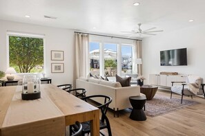 Casa, vários quartos | Opções para refeição