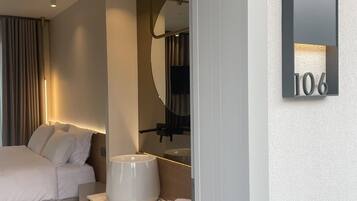 Deluxe Double Room, 1 King Bed | Egyptian cotton sheets, premium bedding, down comforters