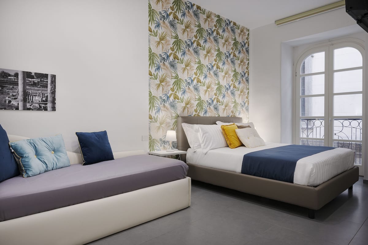 Minibar, in-room safe, blackout curtains, free WiFi
