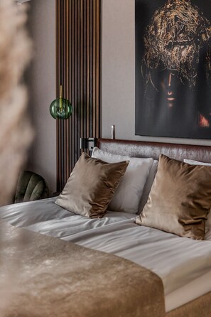 Superior Double Room | Individually decorated, desk, laptop workspace, free WiFi - XHOTEL  (Ludvika)