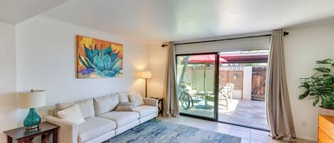 Apartment (2 Bedrooms) | Front of property