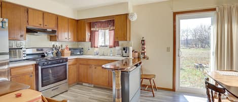 House (2 Bedrooms) | Interior