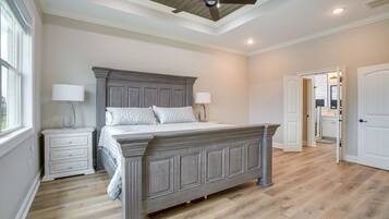 House (3 Bedrooms) | 3 bedrooms, bed sheets