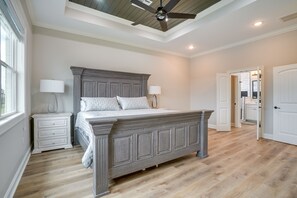 House (3 Bedrooms) | 3 bedrooms, bed sheets