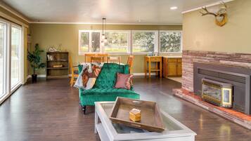 Rumah (2 Bedrooms) | Interior